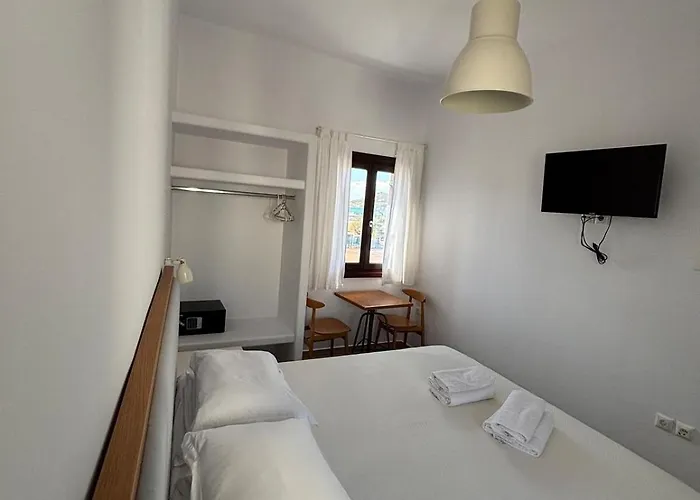 Amalthia Naxos * Naxos City